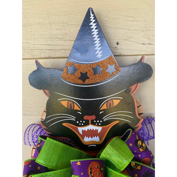 Black Cat Halloween Swag, Spooky Wall Décor Spooky Mesh Bow & Spider Accent - Picture 2 of 11